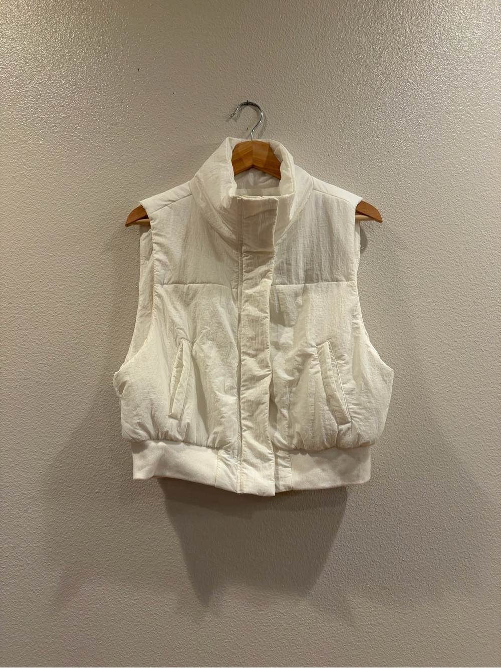 5/$20 Thread & Supply Cream Quilted Puffer Vest - Sleeveless Zip